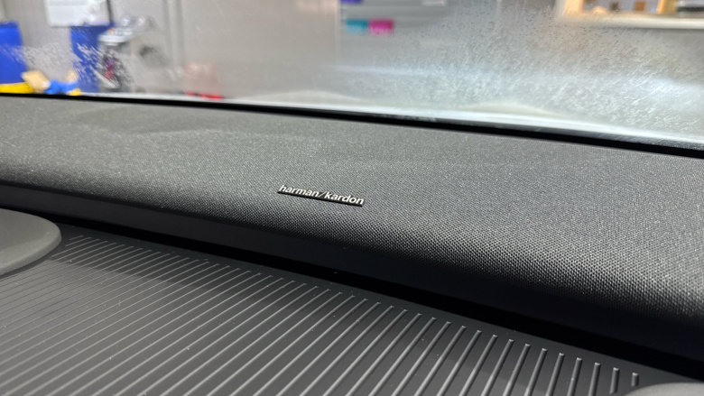 Volvo EX30 200kW SM Extended Range Ultra 69kWh 5dr Auto Electric Estate